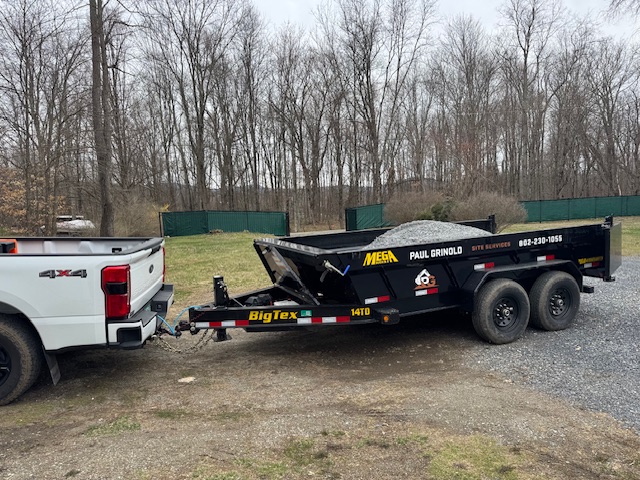 Why a Dump Trailer is a "Jack of All Trades" (But a Master of None)